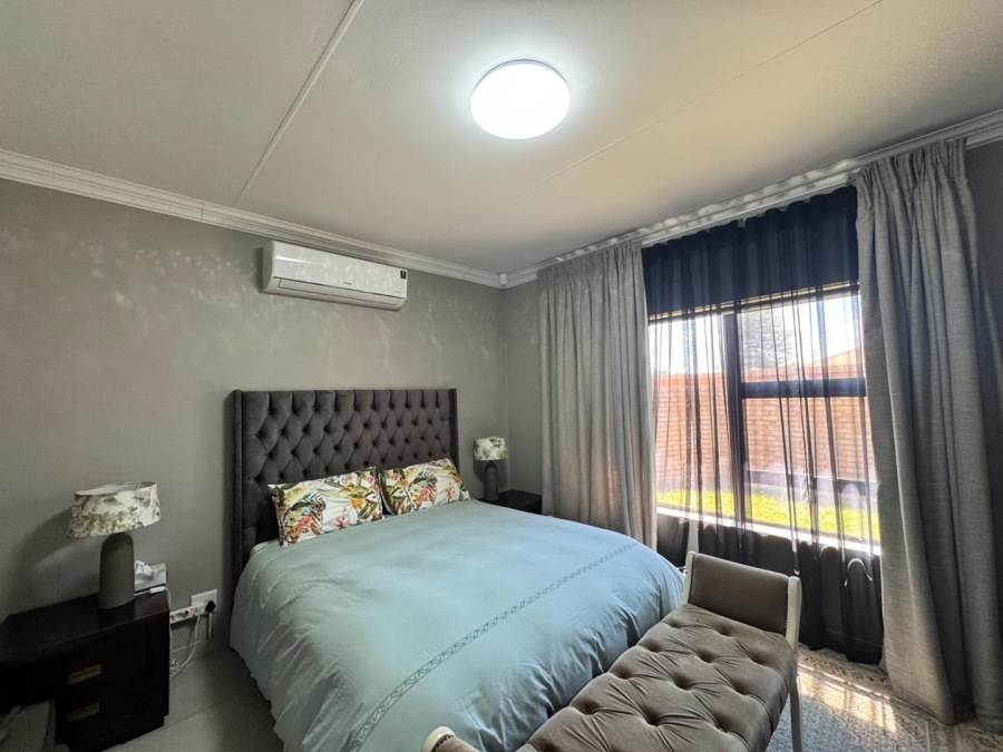 3 Bedroom Property for Sale in Hillcrest Northern Cape